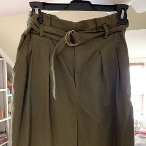 Linen Capri Style Pant
